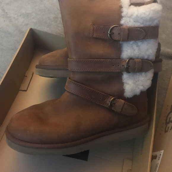 UGG Shoes - Ugg Becket boots
